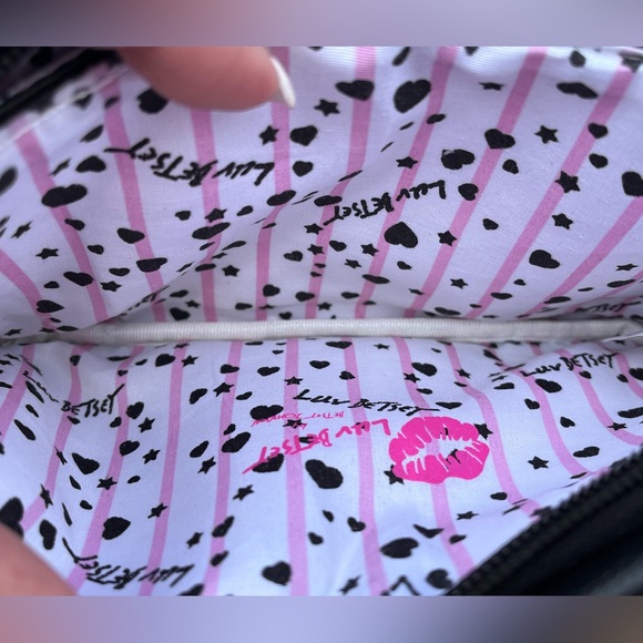 EUC Betsey Johnson Peek-A-Boo Black Cat Pouch/Wristlet - Picture 7 of 13